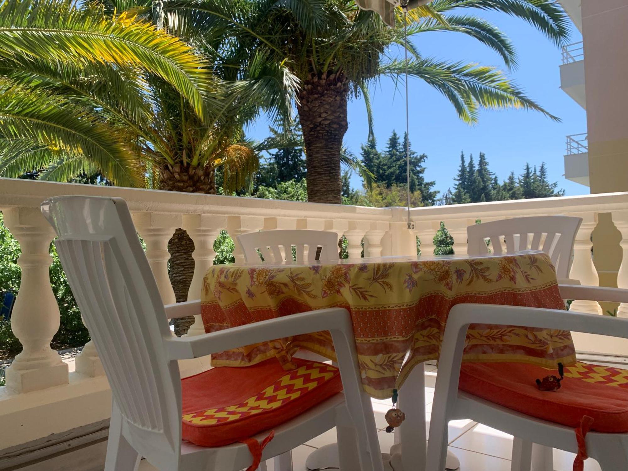 Le Tropical Lägenhet Fréjus Exteriör bild
